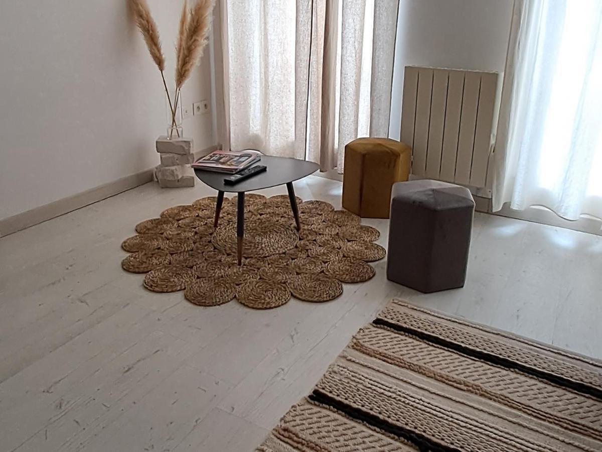 Les Arcades Studio Coeur De Ville Cholet Luaran gambar